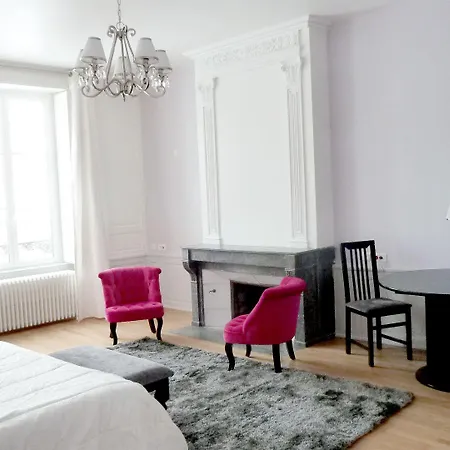 ホテル Les Du Chapitre 2*